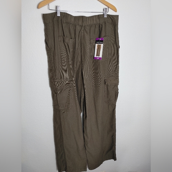 NWT Well Worn Women's Wide Leg Comfort Cargo Pants Green 14 16 8 - Picture 4 of 8